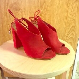 Red Steve Madden Saffron Heel - Like New, Size 7.5